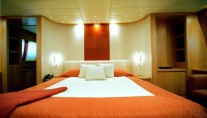 Lady Natinia Master Cabin